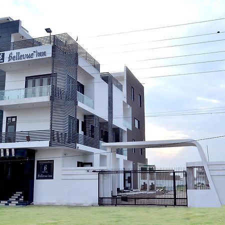 Hotel Bellevue Inn Ganganagar ภายนอก รูปภาพ